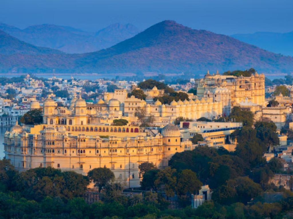 Hotel Aaradhya Udaipur Exterior foto